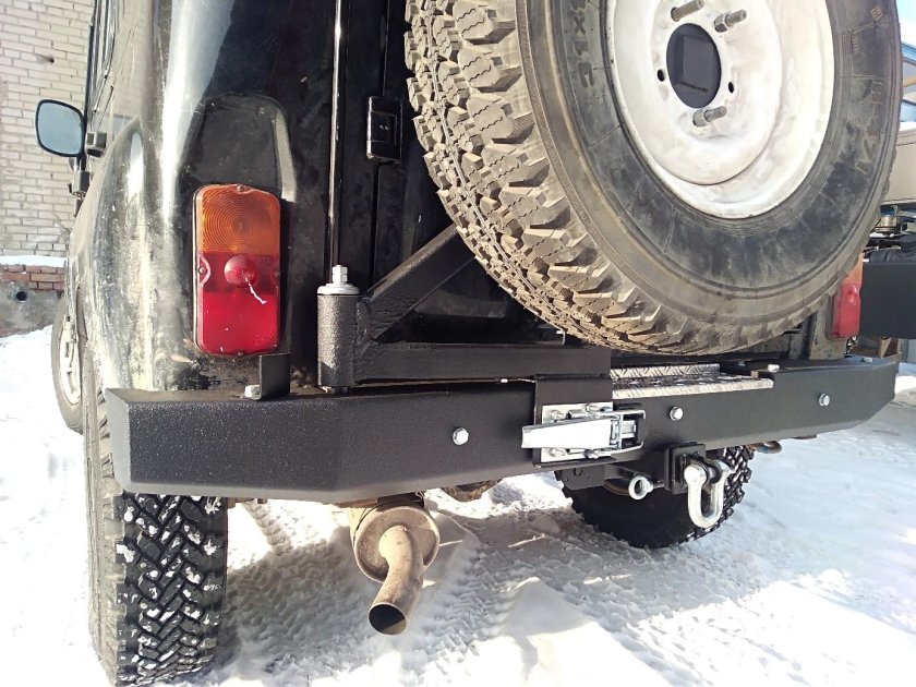 Задний силовой бампер на УАЗ 469