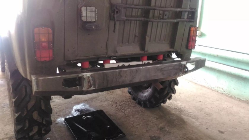 Бампер УАЗ-469 задний