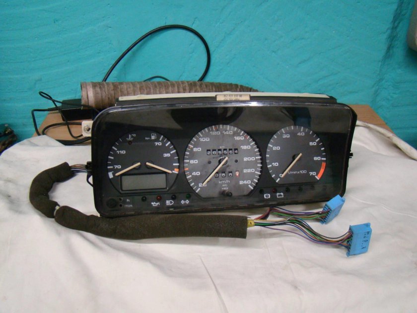 Пассат б4 приборка с МФА