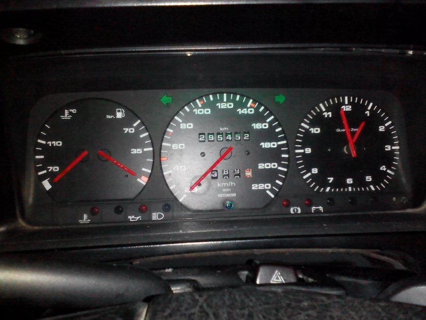Щиток приборов Пассат б3