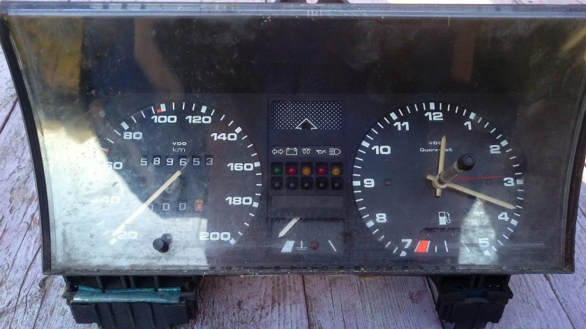 Приборка с пустым баком на берегу