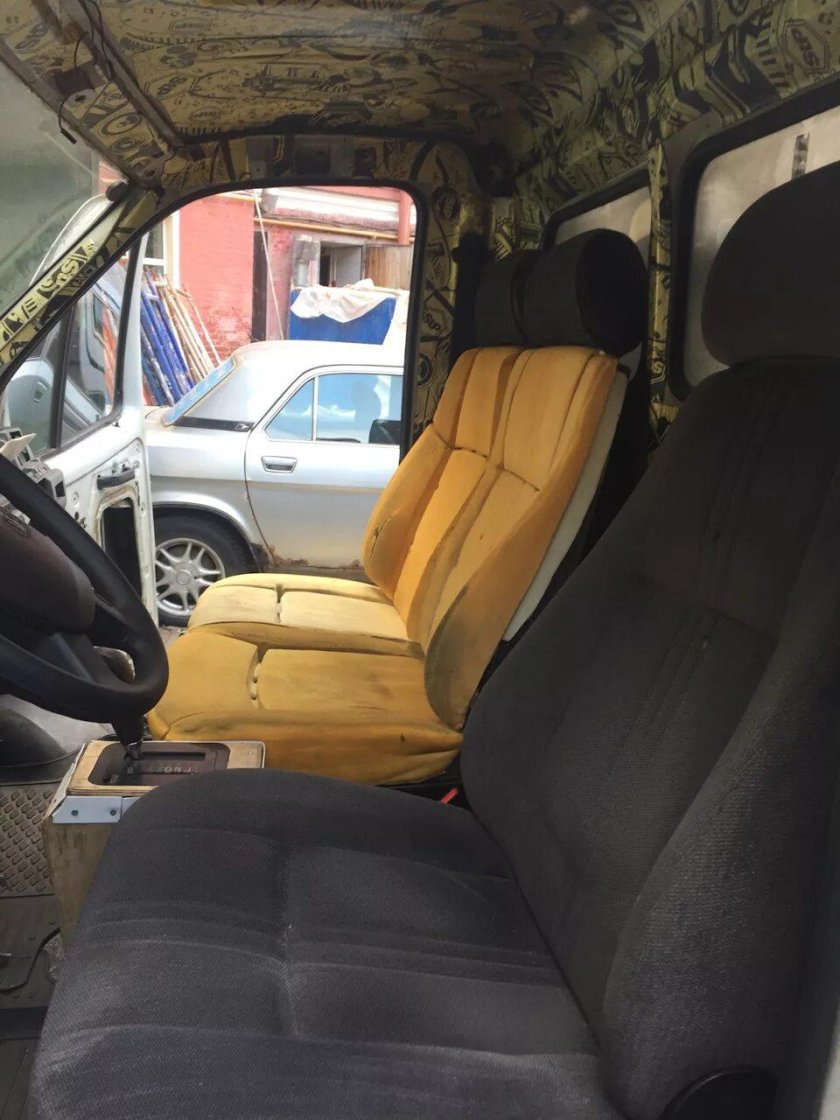 Передние сиденья на уаз буханка от иномарки