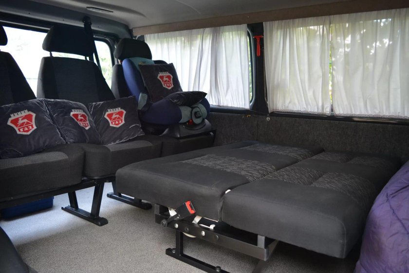 ГАЗ 2217 Баргузин раскладной диван