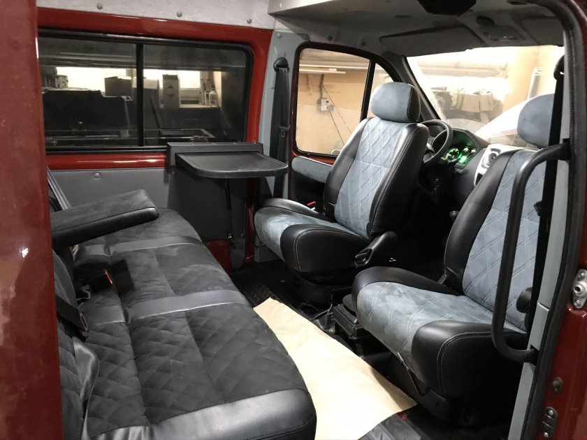 ГАЗ 2705 салон