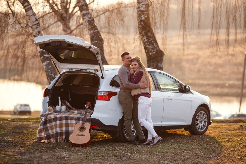 Семейная фотосессия с машиной