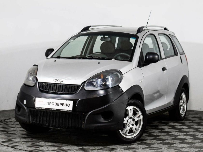 Машина Chery indis