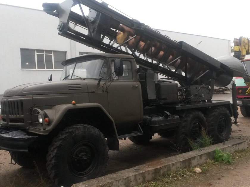 Буровая машина ЗИЛ 131