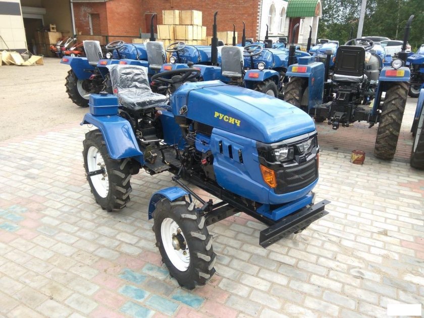 Трактор Русич т-15