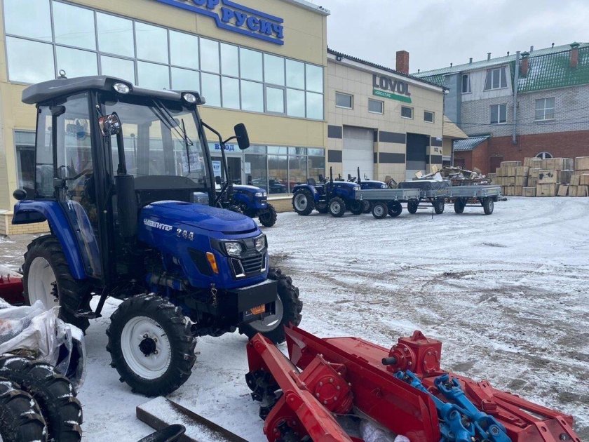 Минитрактор русич чувашпиллер т-244 с кабиной