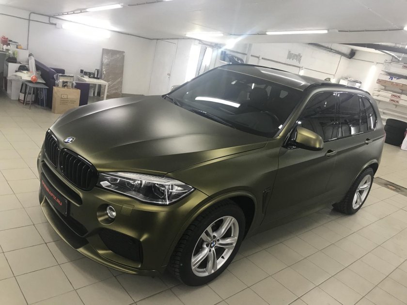 БМВ х5 зеленый металлик
