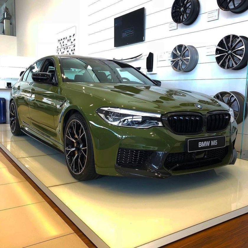 BMW m5 f90 Competition Urban Green