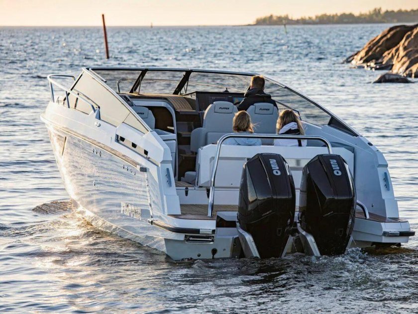 Катер Флиппер 900