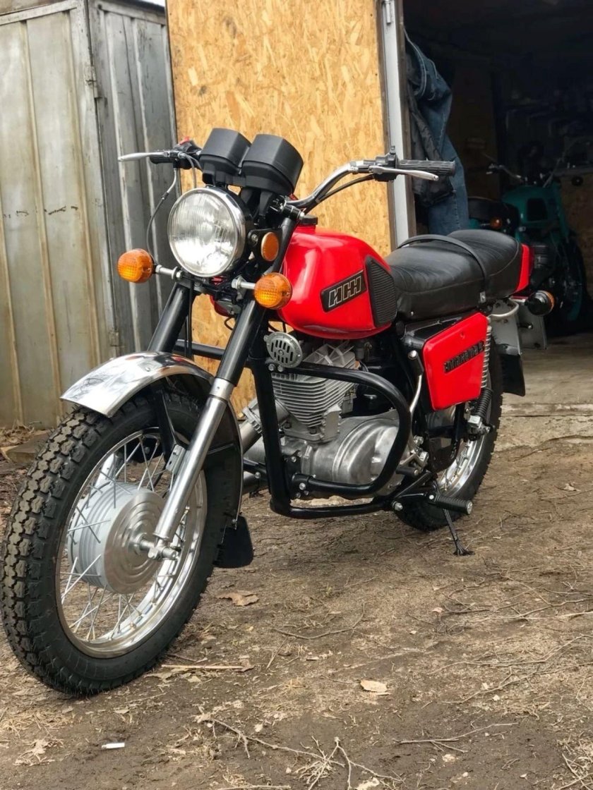 Мотоцикл иж планета 5