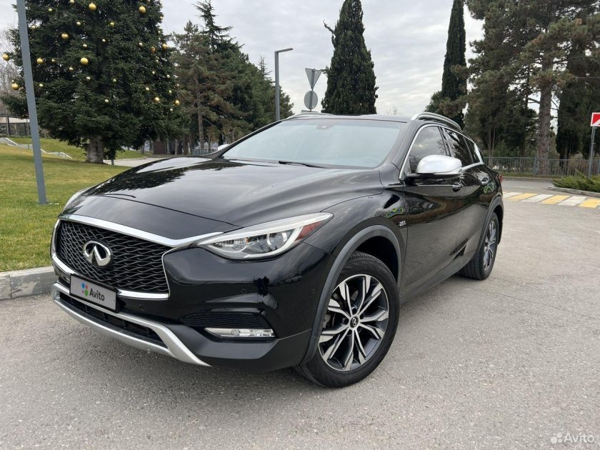 Инфинити QX 30 черный