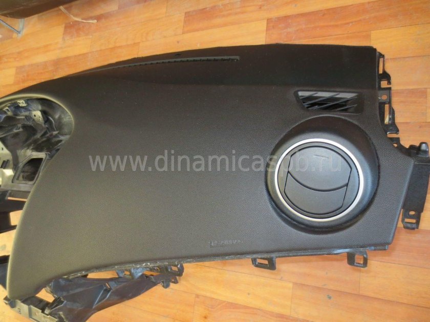 Перетяжка Торпедо Мазда 3