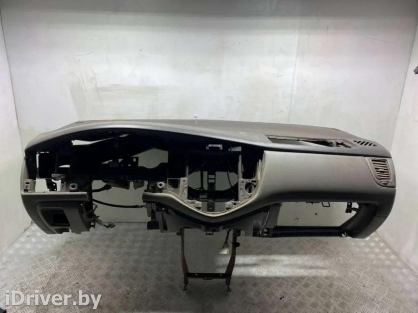 Передняя панель Мазда МПВ