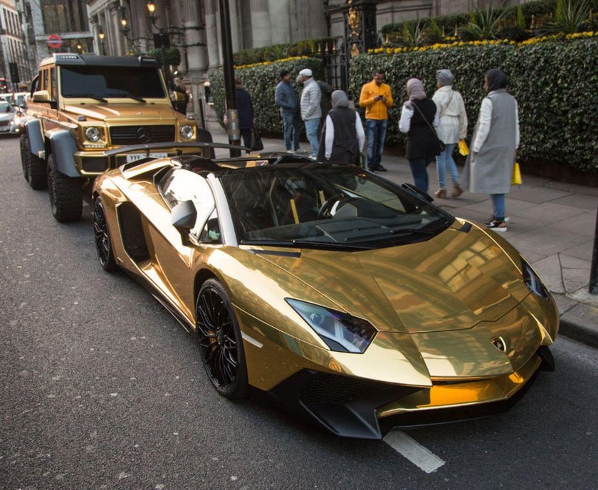 Ламборджини авентадор Золотая Дубай.шейха.