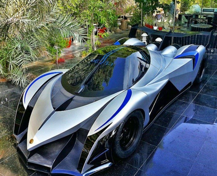 Гиперкар Devel Sixteen