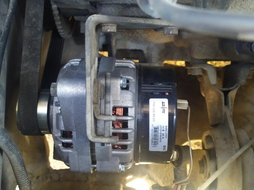 Генератор ваз 2114 инжектор 8