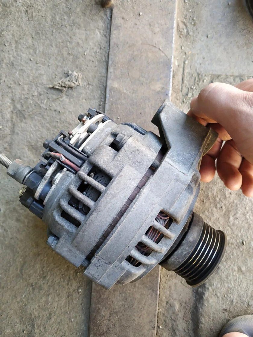 Заклинивший Генератор