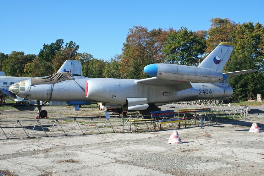 Самолет ил-28