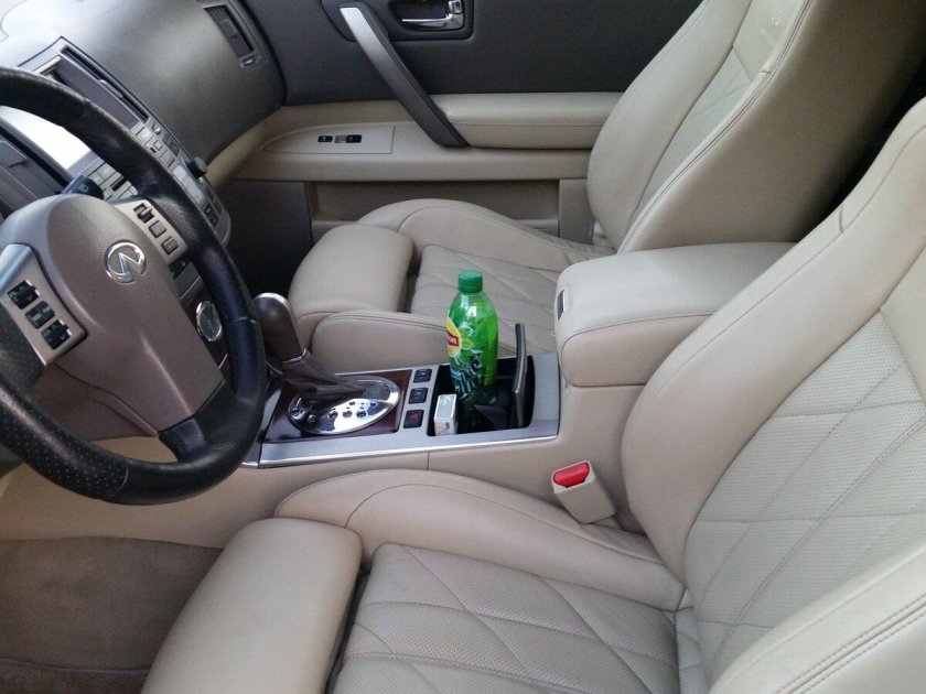 Инфинити fx45 салон