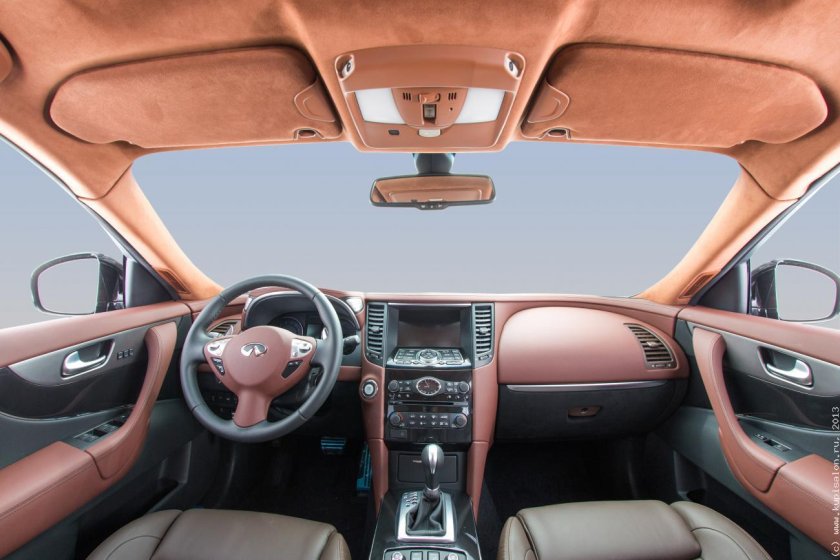 Infiniti fx37 рыжий салон