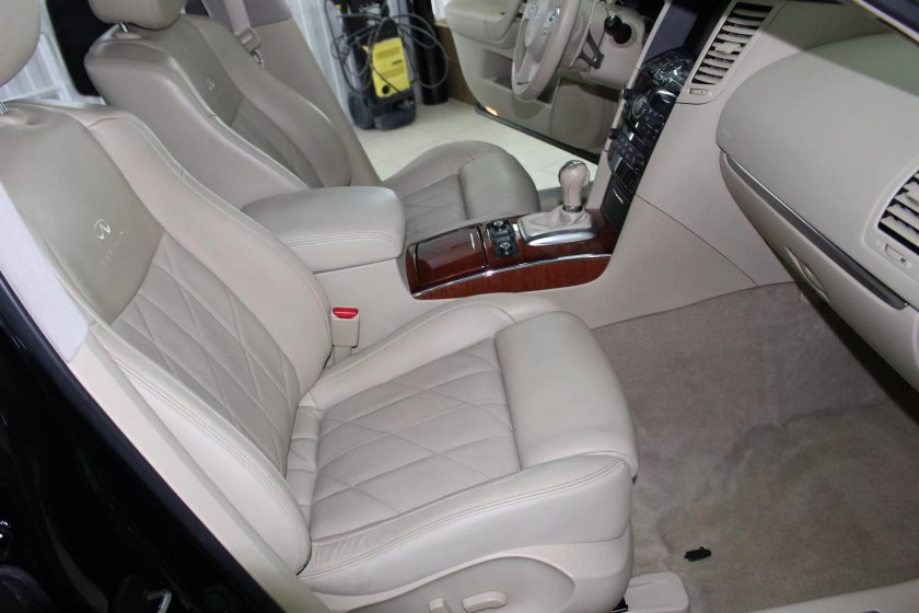 Инфинити fx35 бежевый салон