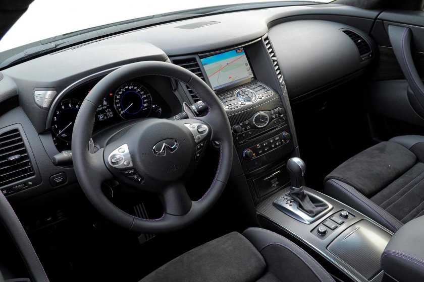 Infiniti fx50 салон