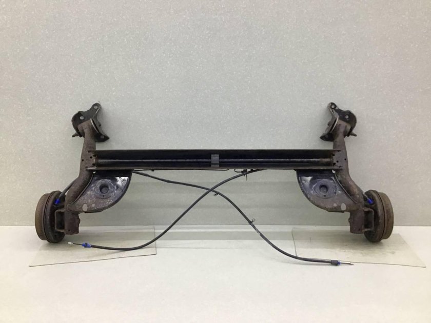 Балка задняя