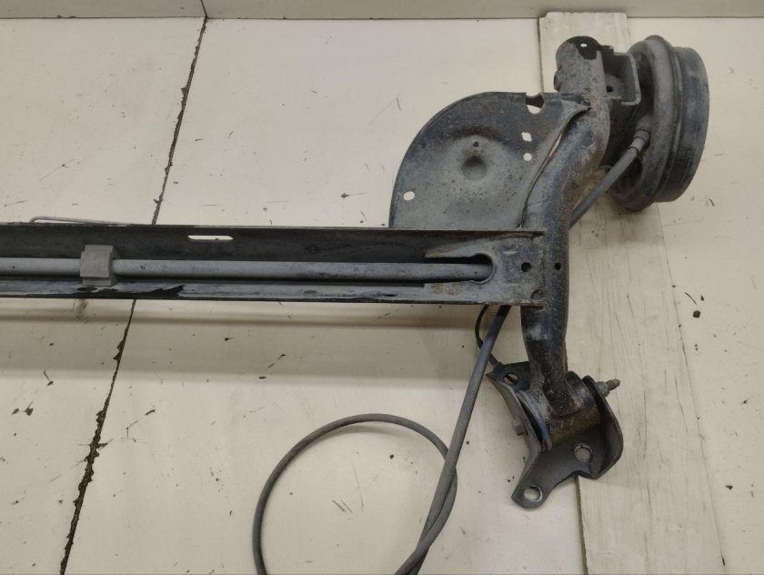 Задняя балка рено симбол