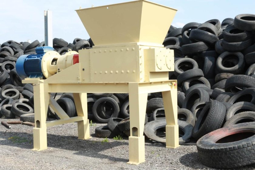 Шредер одновальный для измельчения резины