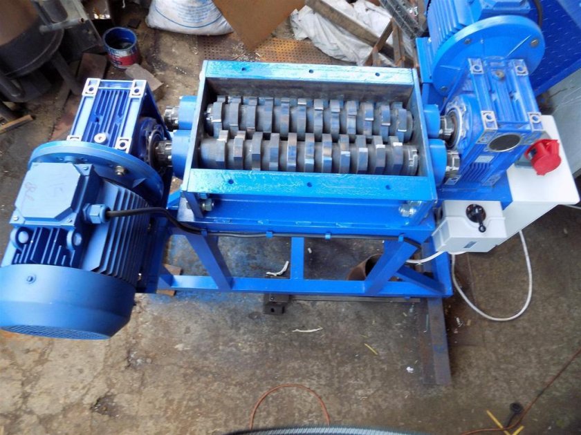 Шредер двухвальный валы