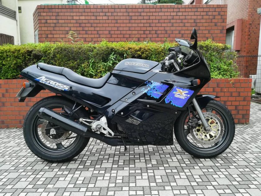 Сузуки GSX 250