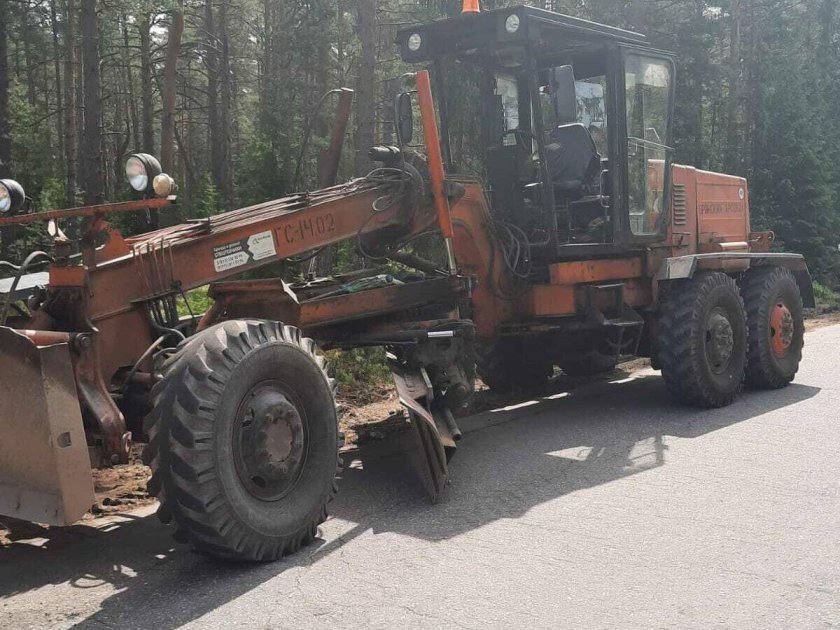 Автогрейдер гс 14 02