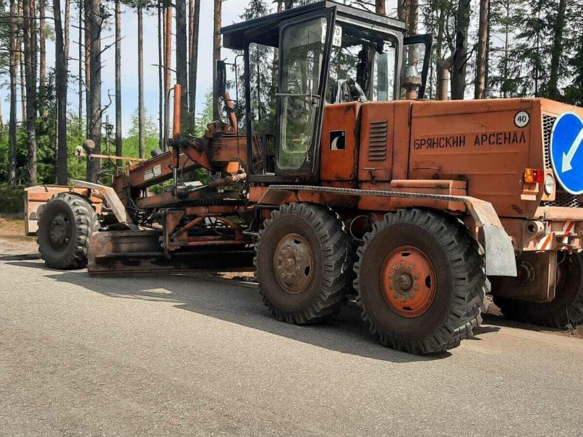 Автогрейдер гс 14 02