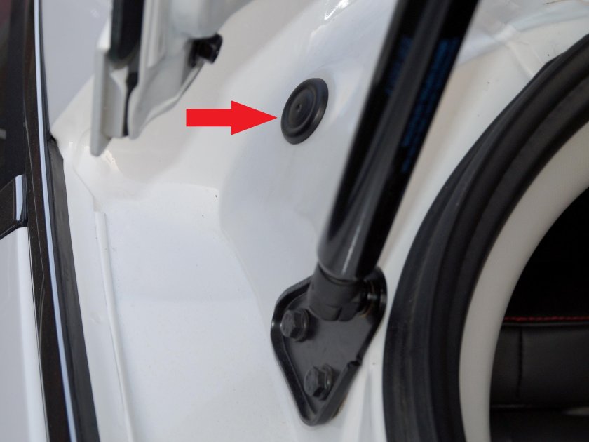 FAW Besturn x80 дверь багажника