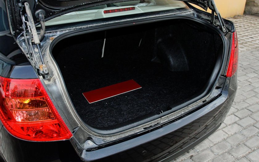 Багажник FAW Besturn b50