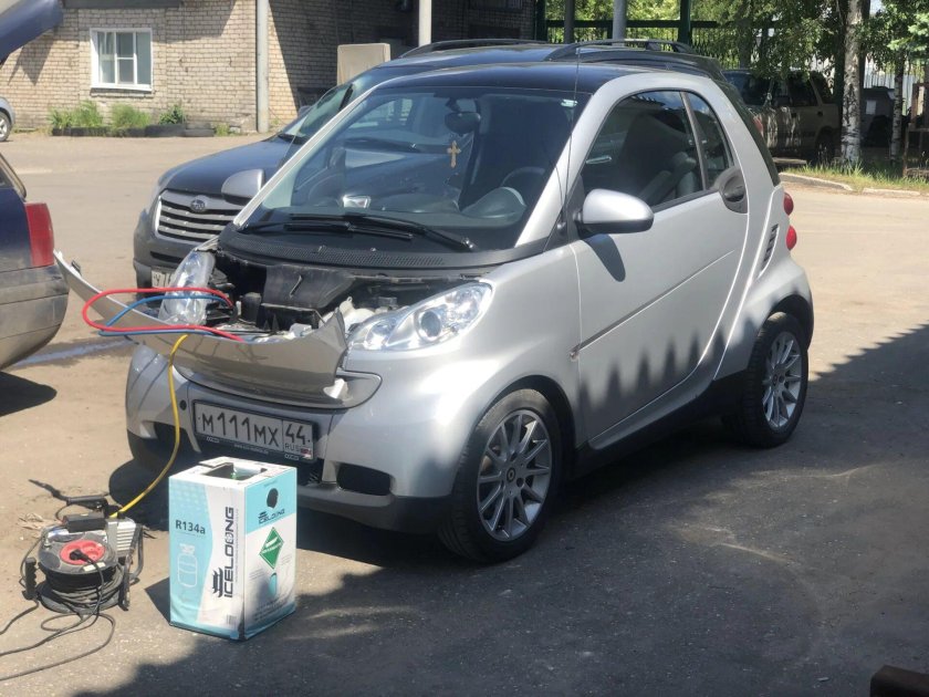 Заправка кондиционера на Smart Fortwo 451
