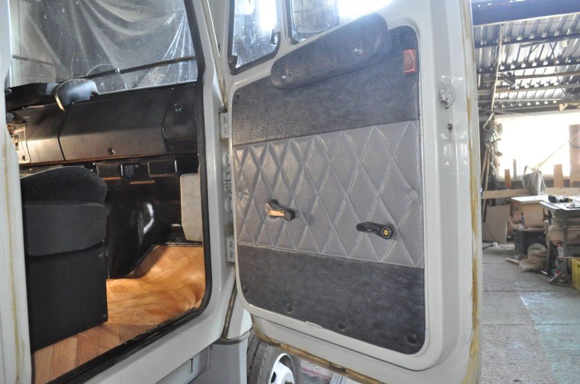 Обшивка кабины ЗИЛ 4331