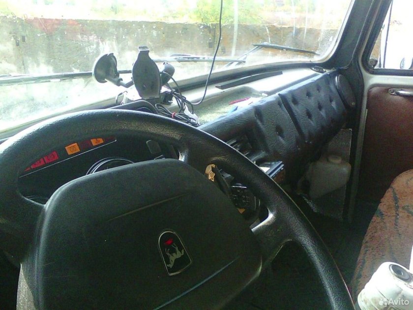 ЗИЛ бычок кабина внутри