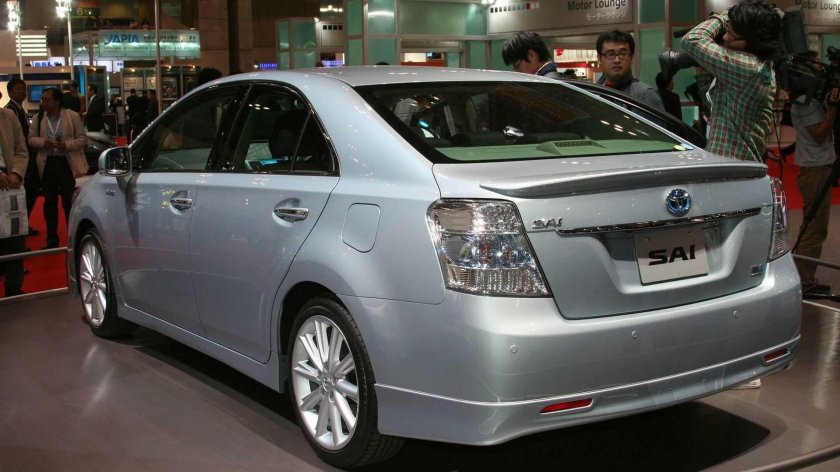 Тойота сай гибрид