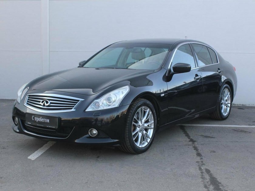 Инфинити седан 2010