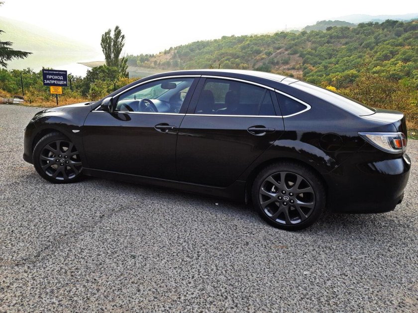 Mazda 6 Black