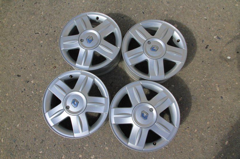 Оригинальные литые диски Рено Логан r15