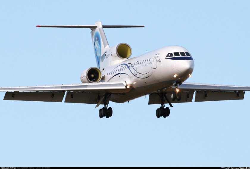 Як-42 пассажирский