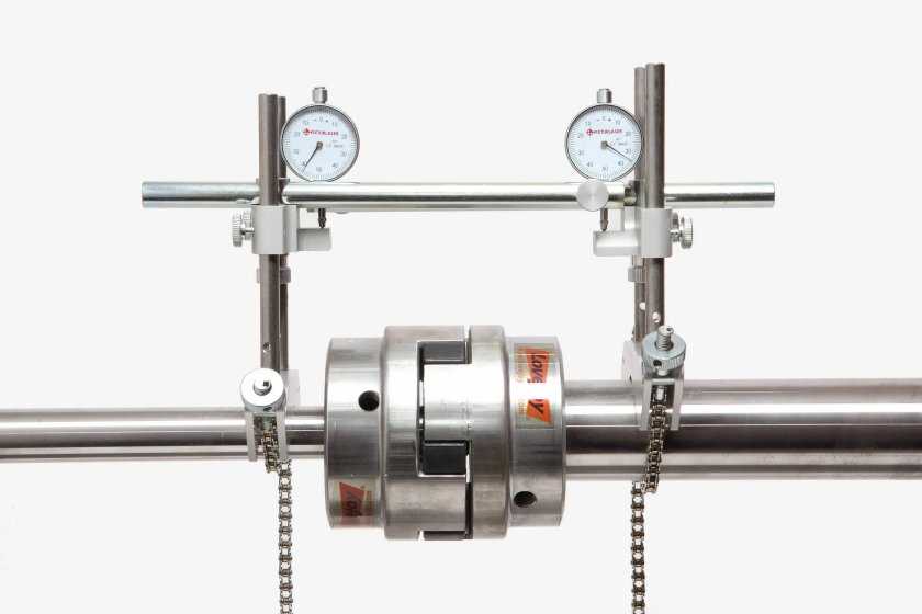 Инструмент для центровки муфтовых соединений насосов