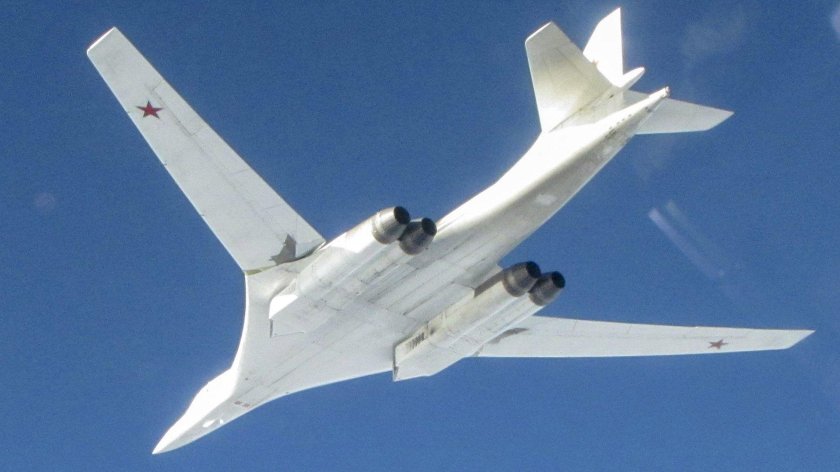 Стратегический ракетоносец ту-160 белый лебедь