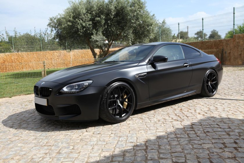 BMW m6 черная