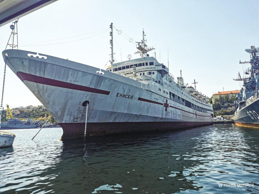 Плавгоспиталь Енисей